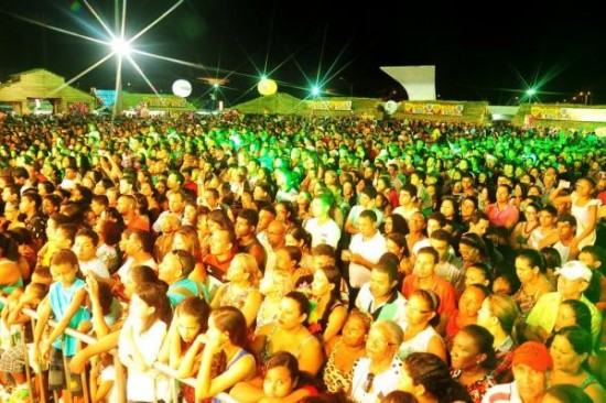 PM estima em mais de 115 mil  público que acompanhou os festejos na Praça Maria Aragão