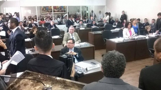 Ultima da Câmara sessão foi marcada pelo clima de tensão