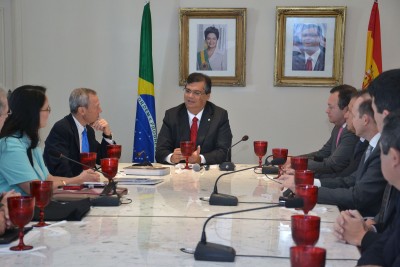 Flávio Dino recebeu o embaixador da Espanha no Palácio dos Leões