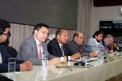 Auxiliares do prefeito apresentaram a prestação de contas