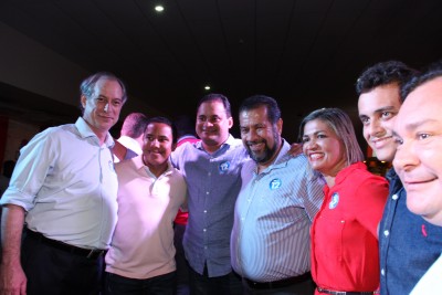 Ciro Gome e Carlos Lupi durante confraternização do PDT 