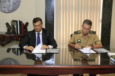 Foto1_Divulgação - Assinatura Convênio Governo e Exército