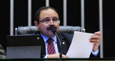 Waldir-Maranhão-preside-sessão-da-Câmara.