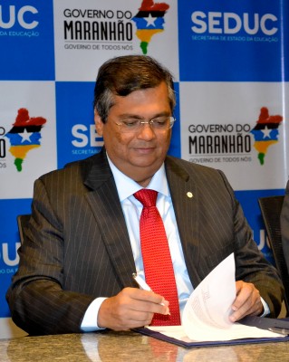 Foto2_KarlosGeromy - Posse gestores Escolares