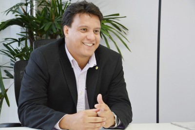 Felipe Camarão vai comandar a secretaria de Governo