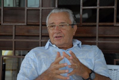 Ex-governador José Reinaldo com o pé fora do PSB