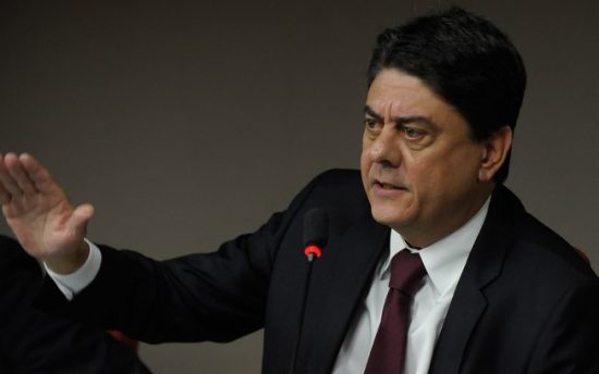 Deputado Federal Wadih Damous diz que se Temer assumir não conseguir governar