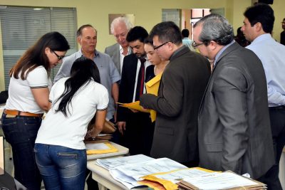 16834_abertura_envelope_licitacao_transporte_publico_120516_fotobaeta1