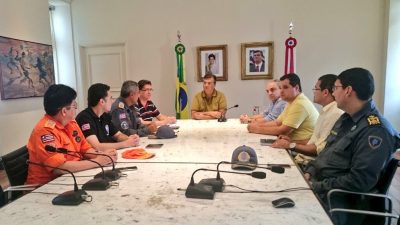 Governador Flávio Dino reunido com a cúpula da Segurança para traçar novas ações contra a criminalidade