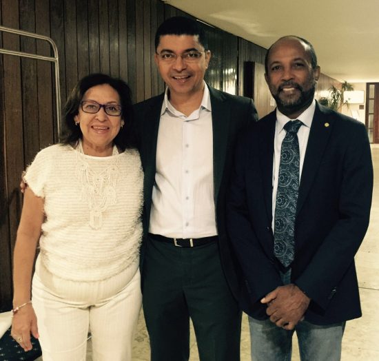 Bira com Lídice da Mata 