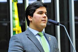 Mascote de Eduardo Cunha, o neófito Fufuquinha