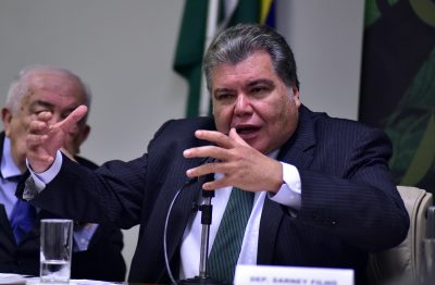 Mídia da família Sarney sugere que ministro do Meio Ambiente que criar governo paralelo