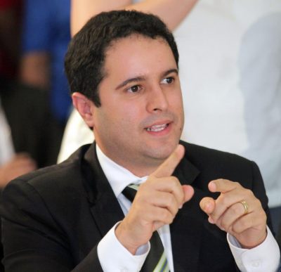 Edivaldo lidera pesquisa espontânea e empata induzida