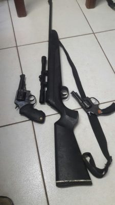 Foto1_Divulgação_SSP_180716 - Armas apreendidas com os suspeitos