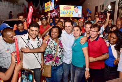 caminhada-de-edivaldo-na-cidade-operaria-420