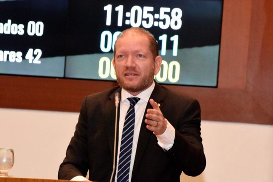 24d8f2a4afaaa3df9be8d4f4309a6cdb